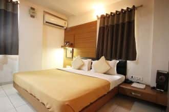 Hotel The Royal Plaza, Ahmedabad 4